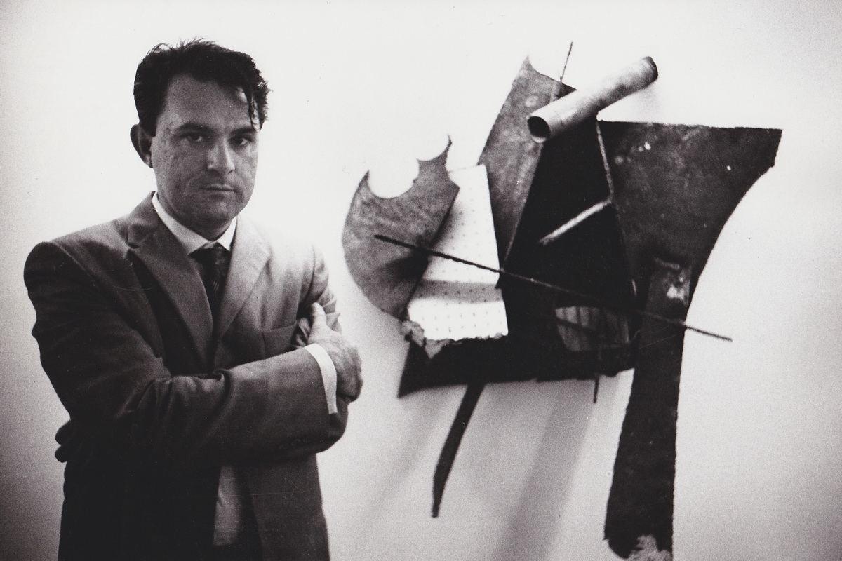 Tomás Oliva retrato